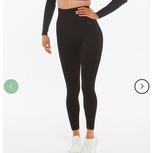 Lazuli label air seamless leggings /black. XS